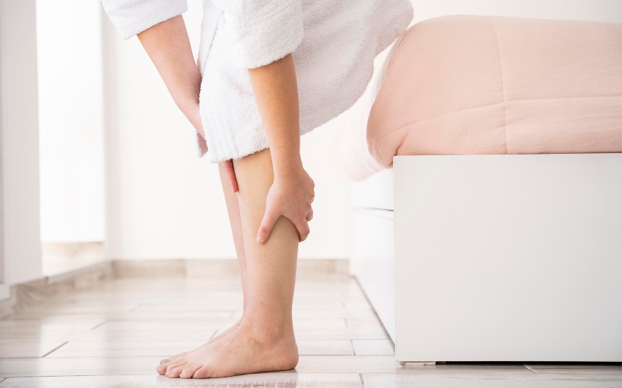 gambe pesanti in estate cause rimedi