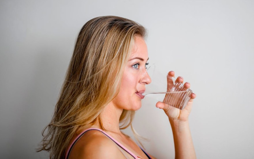 bere acqua per rafforzare le difese immunitarie